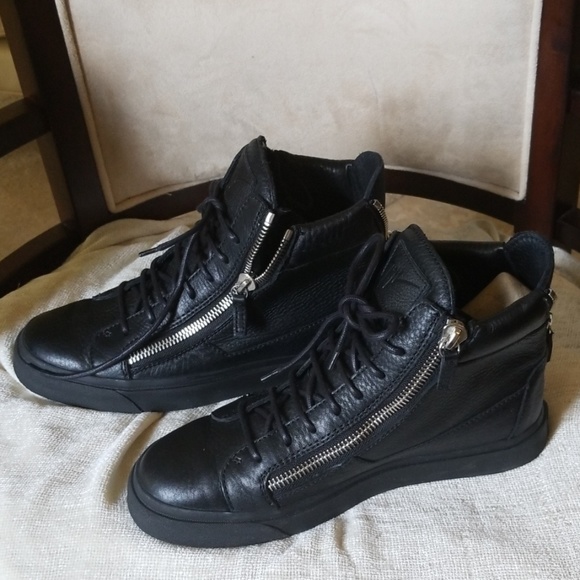 Giuseppe zanotti Design - Picture 5 of 8